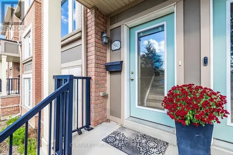 15943 Bayview Avenue Aurora ON L4G 0S3