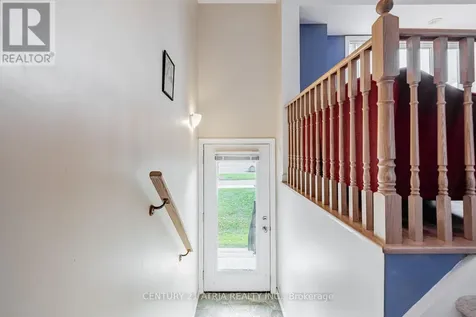 15943 Bayview Avenue Aurora ON L4G 0S3
