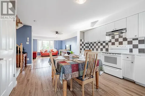 15943 Bayview Avenue Aurora ON L4G 0S3
