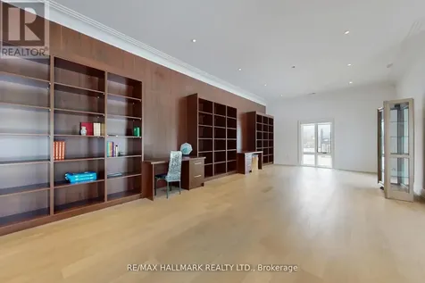 15 Eden Vale Drive King ON L7B 1L8