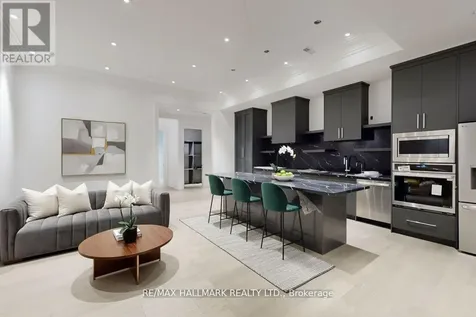 15 Eden Vale Drive King ON L7B 1L8