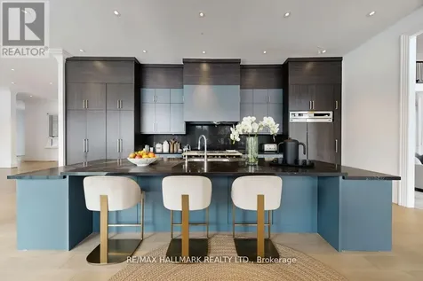 15 Eden Vale Drive King ON L7B 1L8