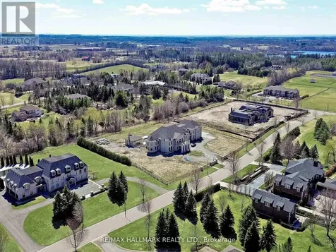 15 Eden Vale Drive King ON L7B 1L8