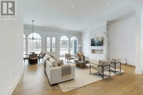 15 Eden Vale Drive King ON L7B 1L8