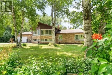 97 Dorena Crescent South Bruce Peninsula ON N0H 2G0