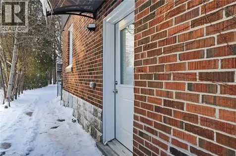 50 Broadway Avenue Hamilton ON L8S 2V7