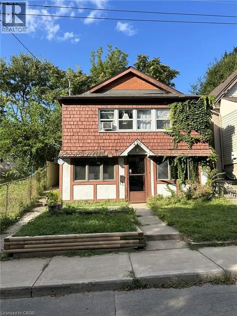 456 Jackson Street West Hamilton ON L8P 1N4