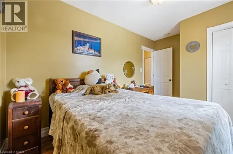 625 Tate Avenue Hamilton ON L8H 6L4