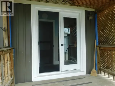 625 Tate Avenue Hamilton ON L8H 6L4