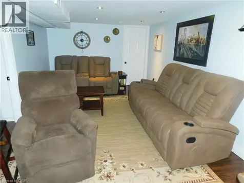 625 Tate Avenue Hamilton ON L8H 6L4