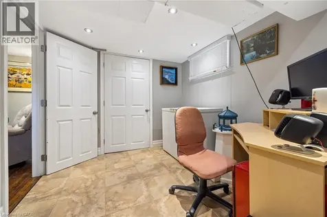 625 Tate Avenue Hamilton ON L8H 6L4