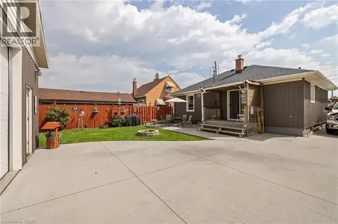 625 Tate Avenue Hamilton ON L8H 6L4