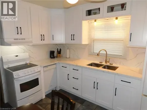 625 Tate Avenue Hamilton ON L8H 6L4