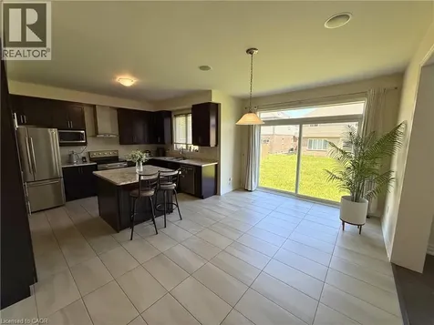 9462 Tallgrass Avenue Niagara Falls ON L2G 0Y2