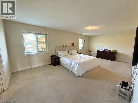 9462 Tallgrass Avenue Niagara Falls ON L2G 0Y2