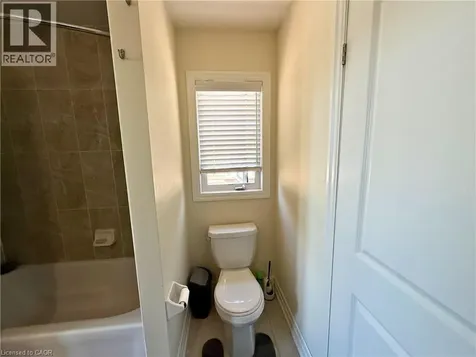 9462 Tallgrass Avenue Niagara Falls ON L2G 0Y2