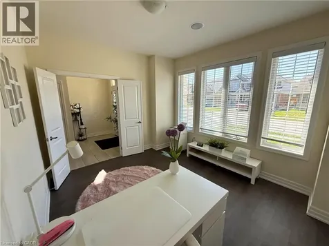9462 Tallgrass Avenue Niagara Falls ON L2G 0Y2