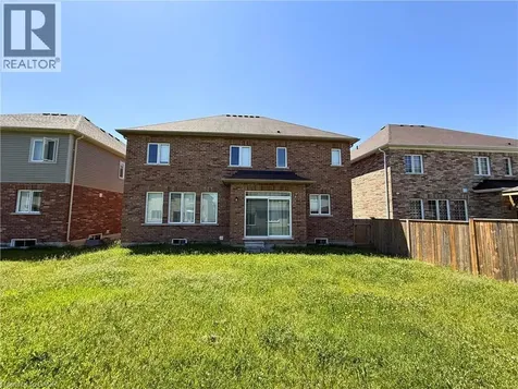 9462 Tallgrass Avenue Niagara Falls ON L2G 0Y2