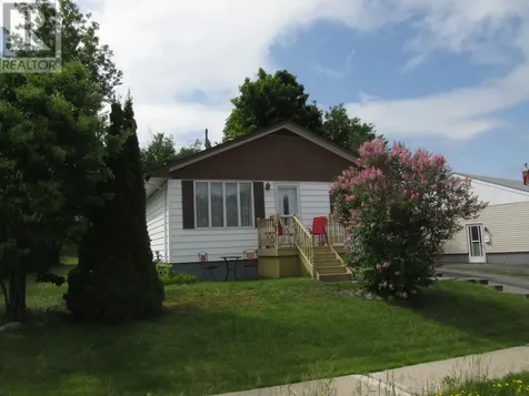 25 Roman Avenue Elliot Lake ON P5A 1R6
