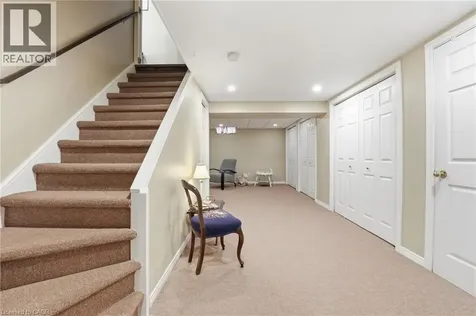 2251 Kirkburn Drive Burlington ON L7P 4E8