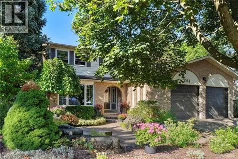 2251 Kirkburn Drive Burlington ON L7P 4E8