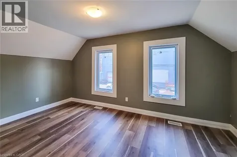 334 Gage Avenue North Hamilton ON L8L 7A7