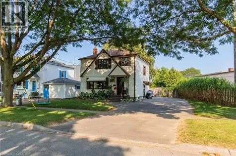 2 Thorndale Avenue St. Catharines ON L2R 6A3