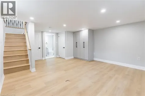 2 Thorndale Avenue St. Catharines ON L2R 6A3