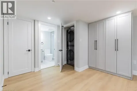 2 Thorndale Avenue St. Catharines ON L2R 6A3