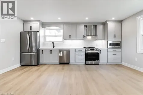 2 Thorndale Avenue St. Catharines ON L2R 6A3