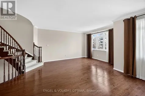 180 Lanark Avenue Ottawa ON K1Z 1E5