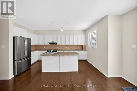 180 Lanark Avenue Ottawa ON K1Z 1E5