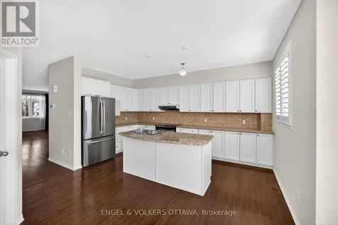 180 Lanark Avenue Ottawa ON K1Z 1E5