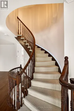 180 Lanark Avenue Ottawa ON K1Z 1E5