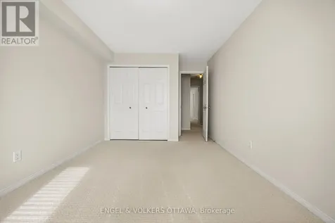 180 Lanark Avenue Ottawa ON K1Z 1E5
