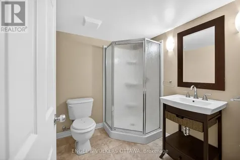 180 Lanark Avenue Ottawa ON K1Z 1E5