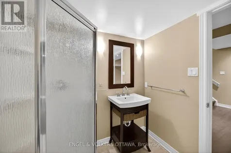 180 Lanark Avenue Ottawa ON K1Z 1E5