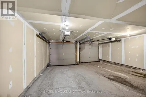 180 Lanark Avenue Ottawa ON K1Z 1E5
