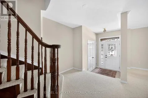180 Lanark Avenue Ottawa ON K1Z 1E5