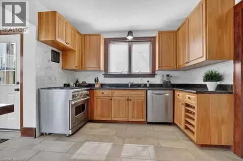 859 Queen's Boulevard Kitchener ON N2M 1A6