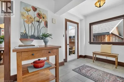 859 Queen's Boulevard Kitchener ON N2M 1A6