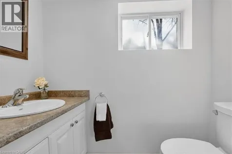 859 Queen's Boulevard Kitchener ON N2M 1A6