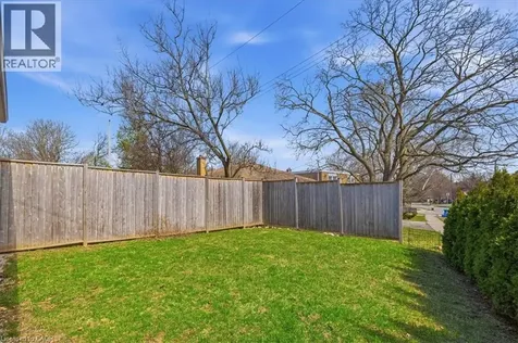 859 Queen's Boulevard Kitchener ON N2M 1A6
