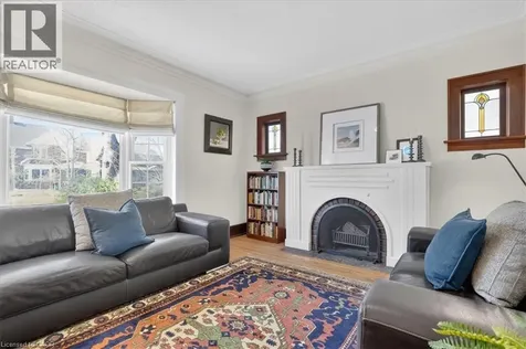 859 Queen's Boulevard Kitchener ON N2M 1A6