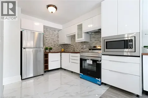 1532 Lancaster Drive Oakville ON L6H 2Z3