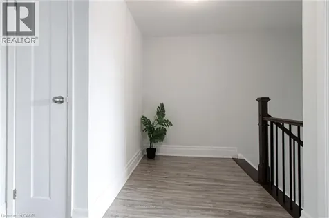 1532 Lancaster Drive Oakville ON L6H 2Z3