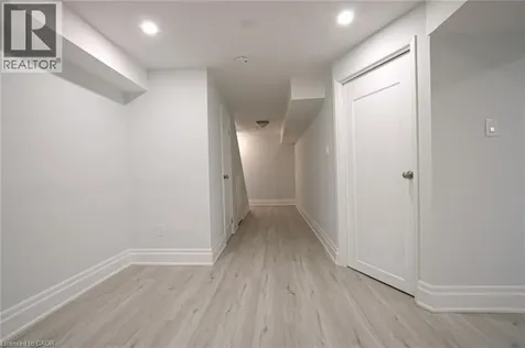1532 Lancaster Drive Oakville ON L6H 2Z3