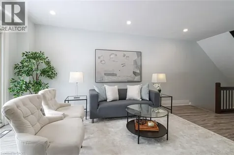 1532 Lancaster Drive Oakville ON L6H 2Z3