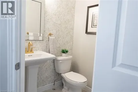 4 Garlent Avenue Ancaster ON L9G 3K9