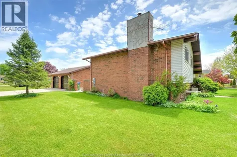 204 Pearson Drive Harrow ON N0R 1G0